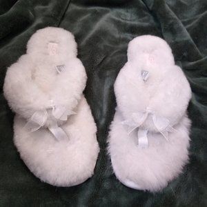UGG Fuzzy White Slippers size 9 US